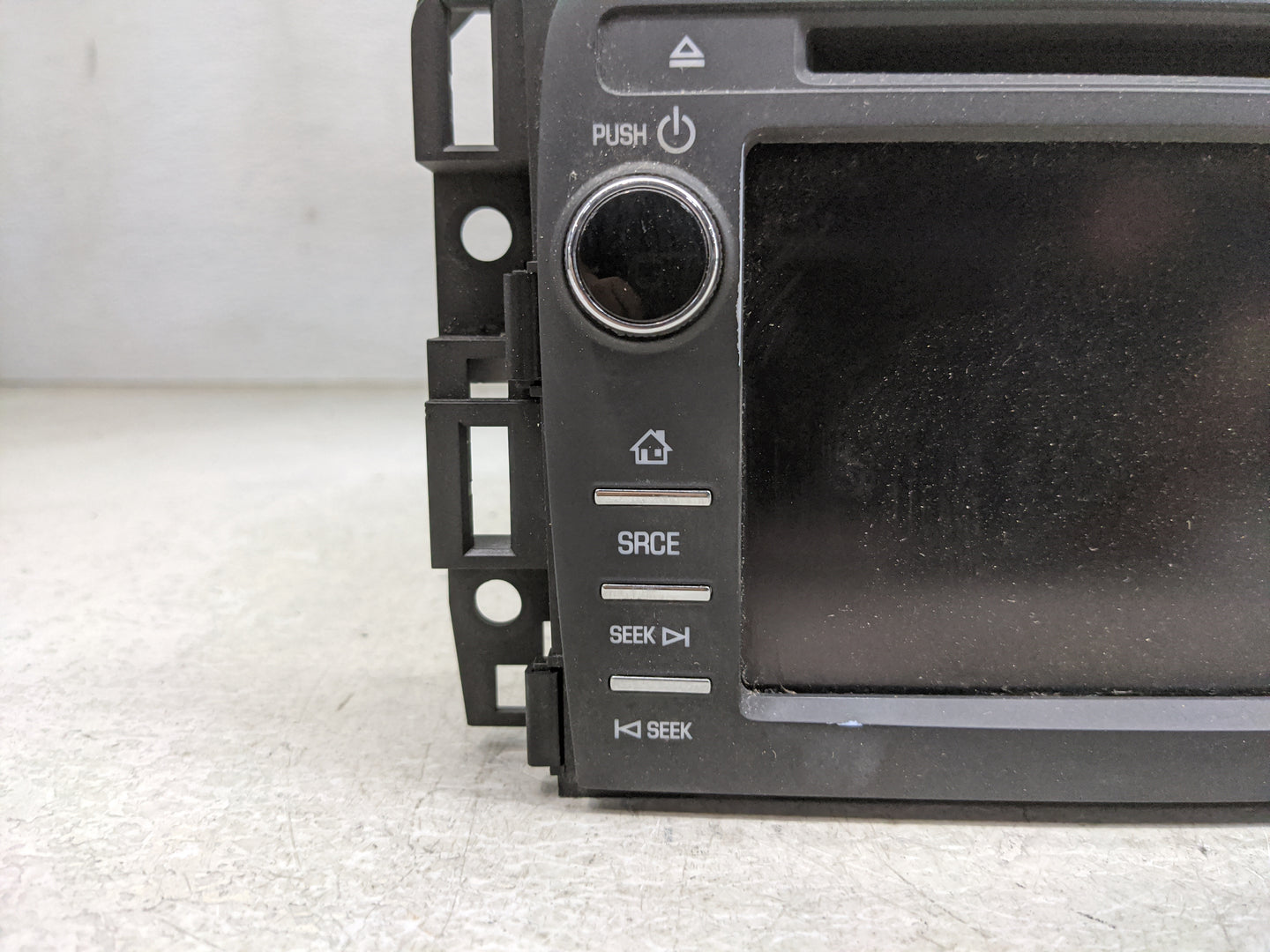 2015-2017 Chevrolet Traverse Radio AM FM Cd Player Receiver Replacement P/N:23395481 28505423, L2C00050TR Fits Fits 2015 201