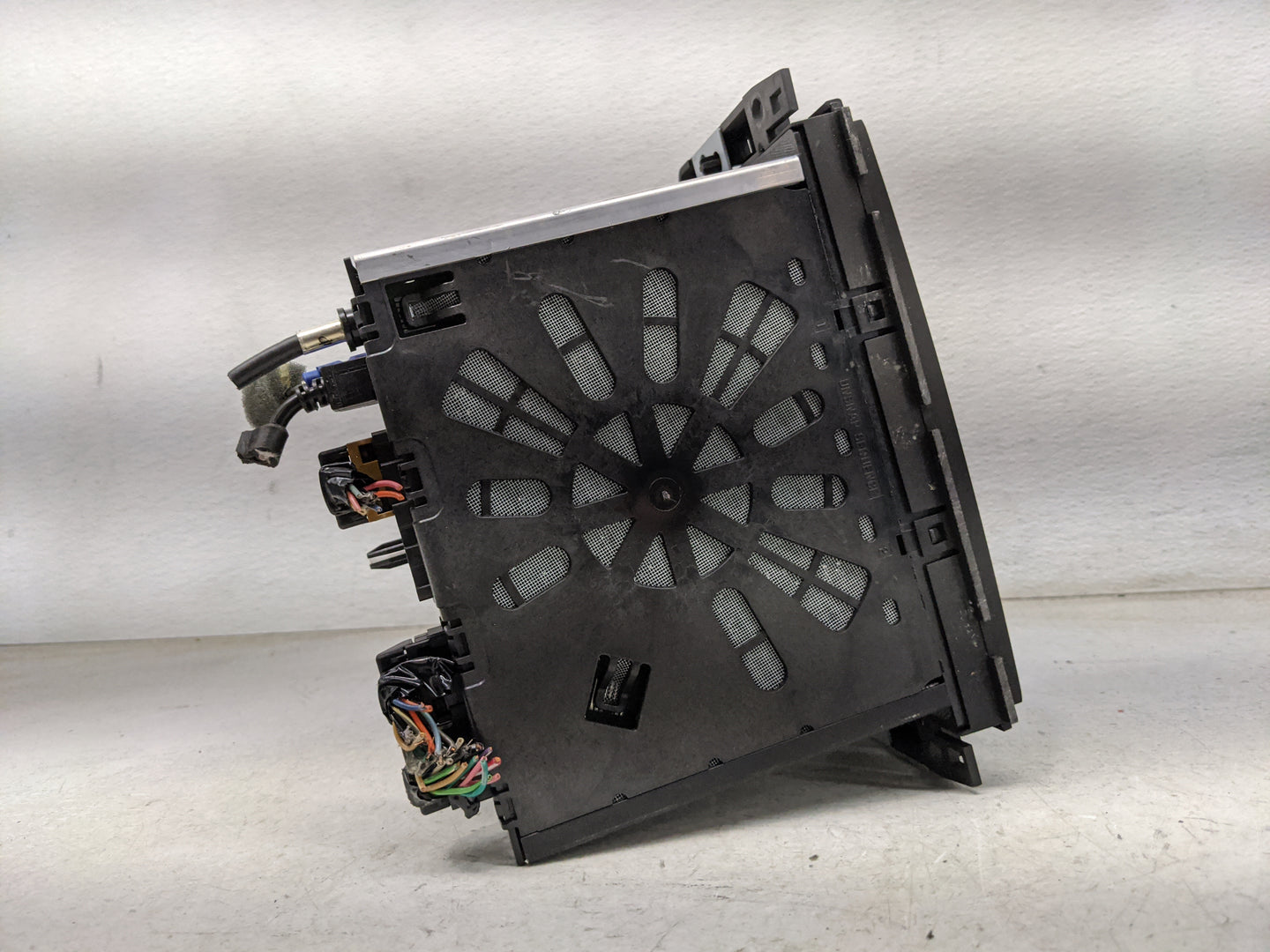 2015-2016 Chevrolet Traverse Radio AM FM Cd Player Receiver Replacement P/N:23227409 28483035, 15GMT967ICRNAV1 Fits Fits 201
