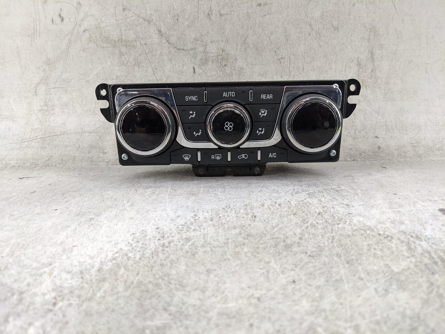 2013-2017 Chevrolet Traverse Climate Control Module Temperature AC/Heater Replacement P/N:23251326 3239800000000X Fits OEM U