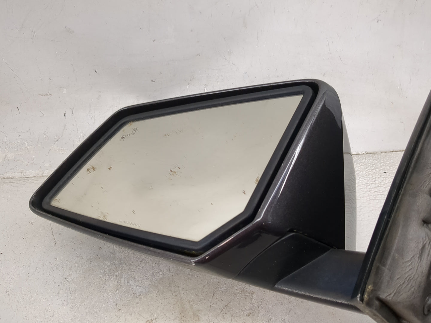 2015-2017 Chevrolet Traverse Driver Side View Mirror - Left Door Mirror OEM Used - Oemusedautoparts1.com