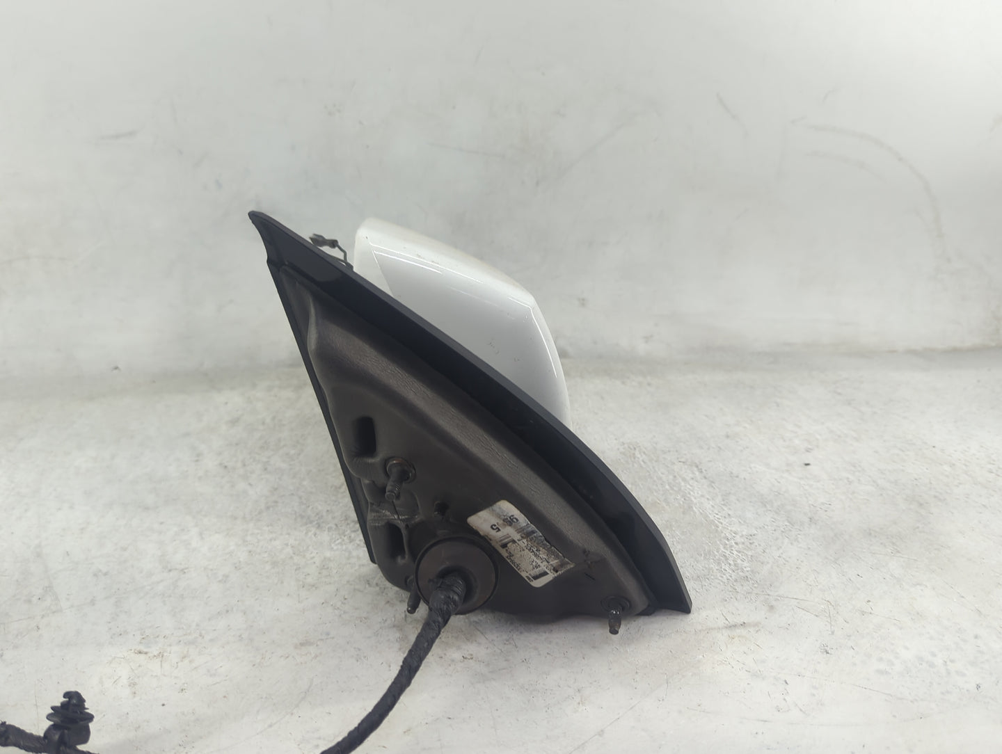 2015-2017 Chevrolet Traverse Driver Side View Mirror - Left Door Mirror OEM Used - Oemusedautoparts1.com