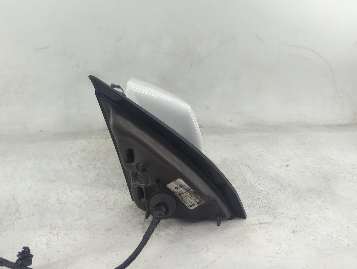 2015-2017 Chevrolet Traverse Driver Side View Mirror - Left Door Mirror OEM Used - Oemusedautoparts1.com