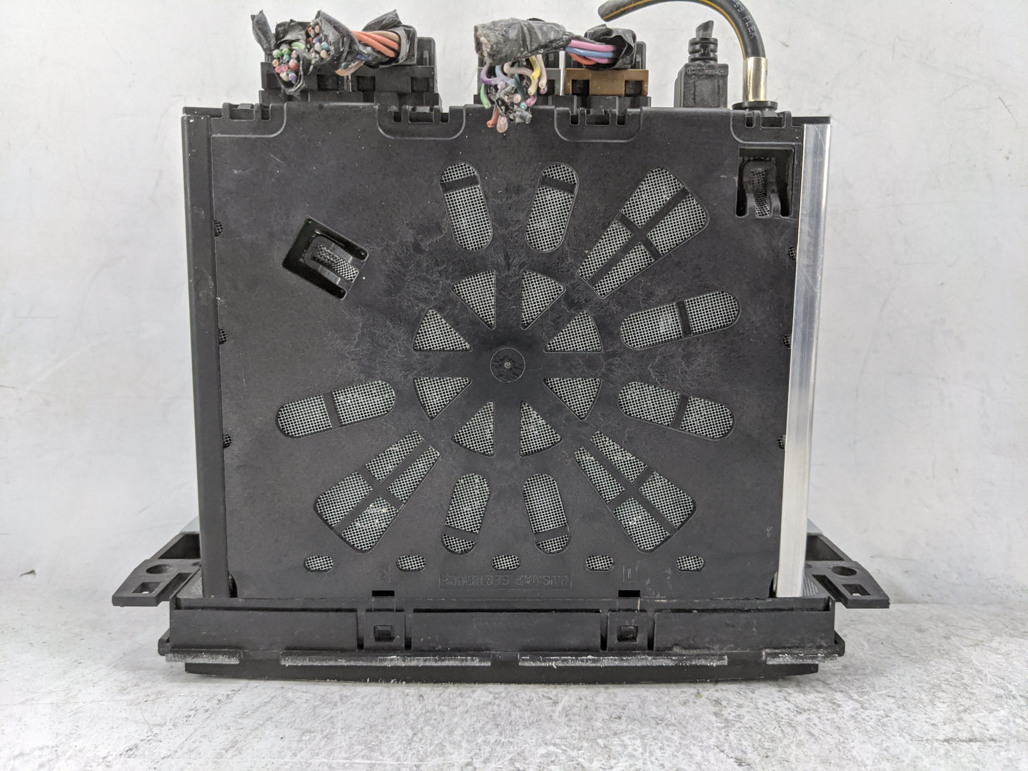 2015-2017 Chevrolet Traverse Radio AM FM Cd Player Receiver Replacement P/N:23278218 28467498, 12C0050TR Fits Fits 2015 2016