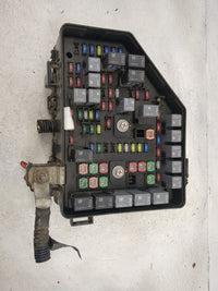 2015-2017 Chevrolet Traverse Fusebox Fuse Box Panel Relay Module P/N:13502751 13502752, 13502753 Fits Fits 2015 2016 2017 OE