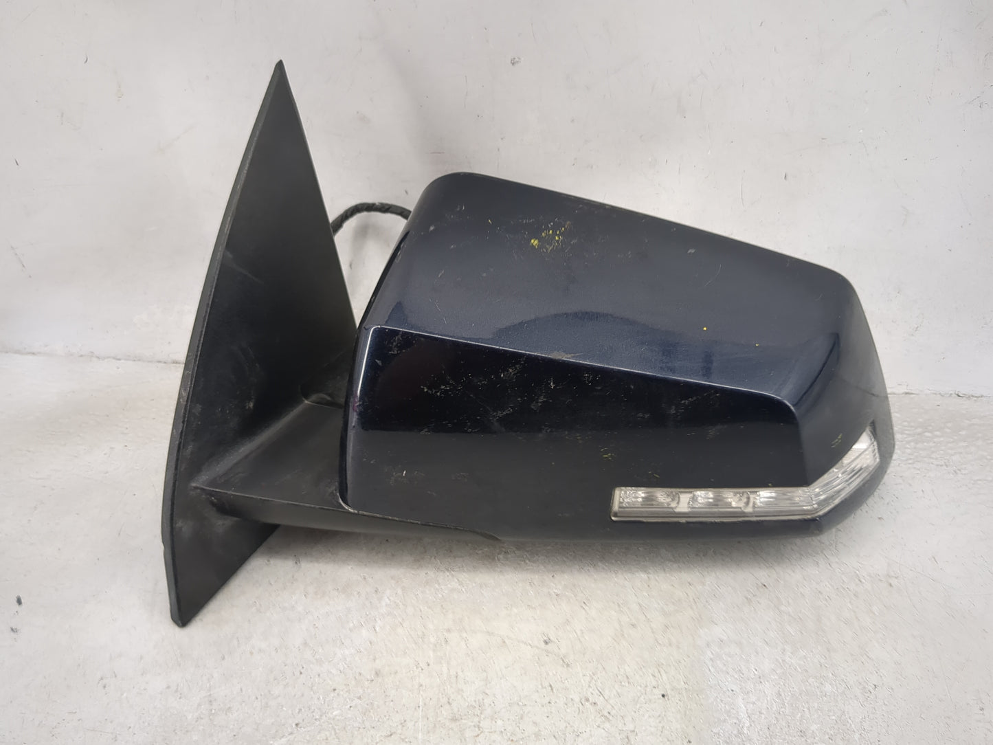 2015-2017 Chevrolet Traverse Driver Side View Mirror - Left Door Mirror OEM Used - Oemusedautoparts1.com