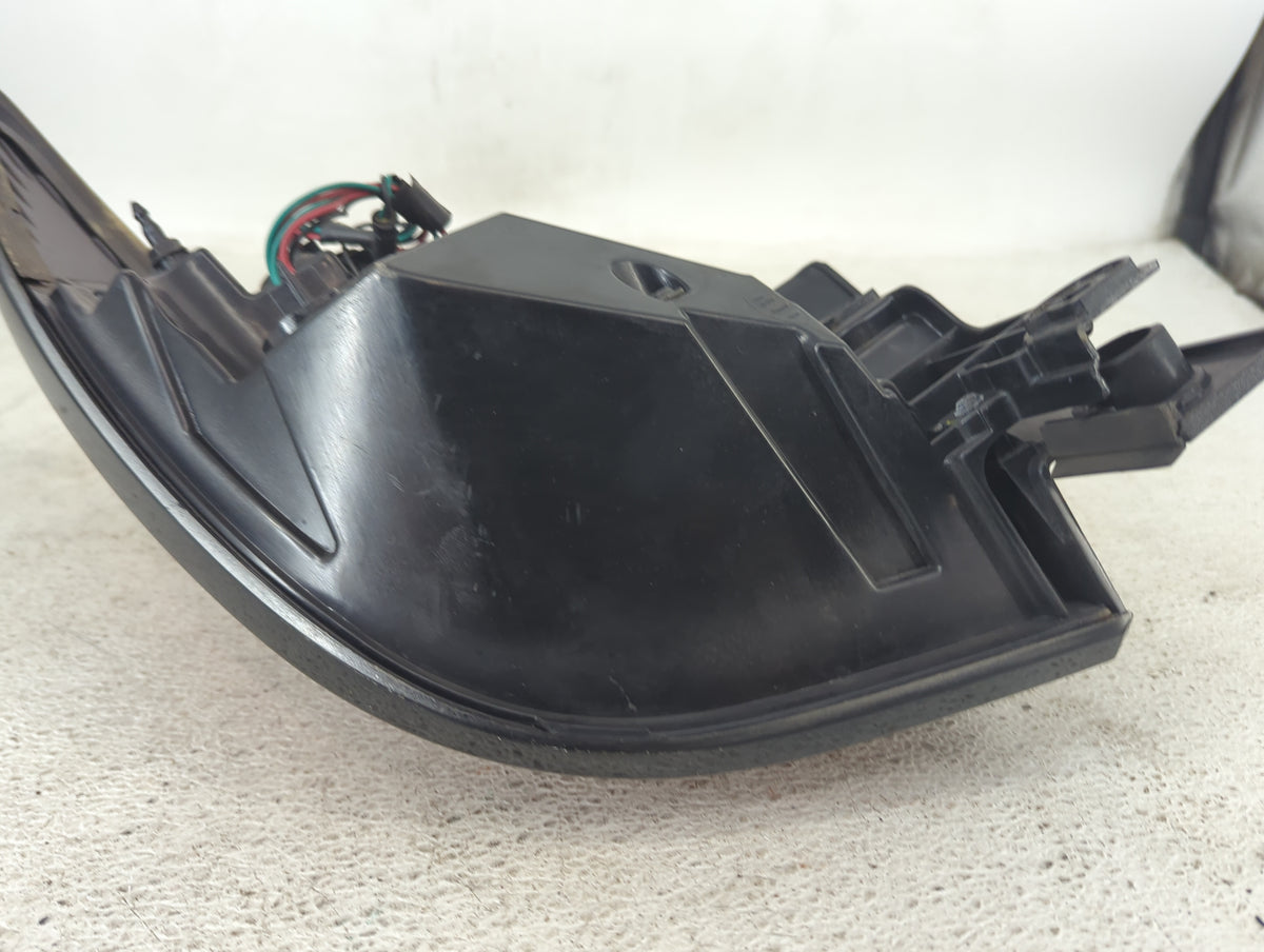 2016 Chevrolet Traverse Passenger Right Side Deck Lid Mounted Tail Light - Oemusedautoparts1.com