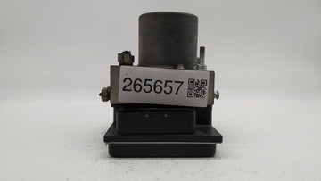 2017 Chevrolet Traverse ABS Pump Control Module Replacement P/N:22822156 22912779, 22893247 Fits Fits 2012 2013 2014 2015 2016 OEM Used Auto Parts