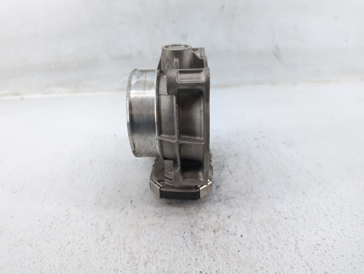 2017-2022 Chevrolet Traverse Throttle Body P/N:12632172BA Fits Fits 2012 2013 2014 2015 2016 2017 2018 2019 2020 2021 2022 O
