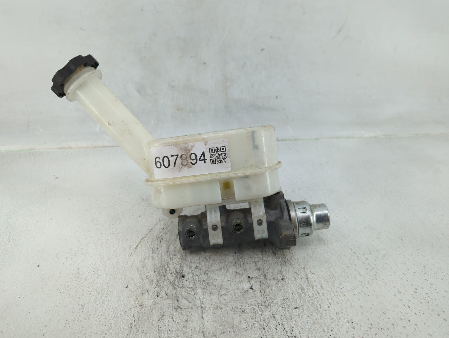 Chevrolet Traverse Brake Master Cylinder - Oemusedautoparts1.com