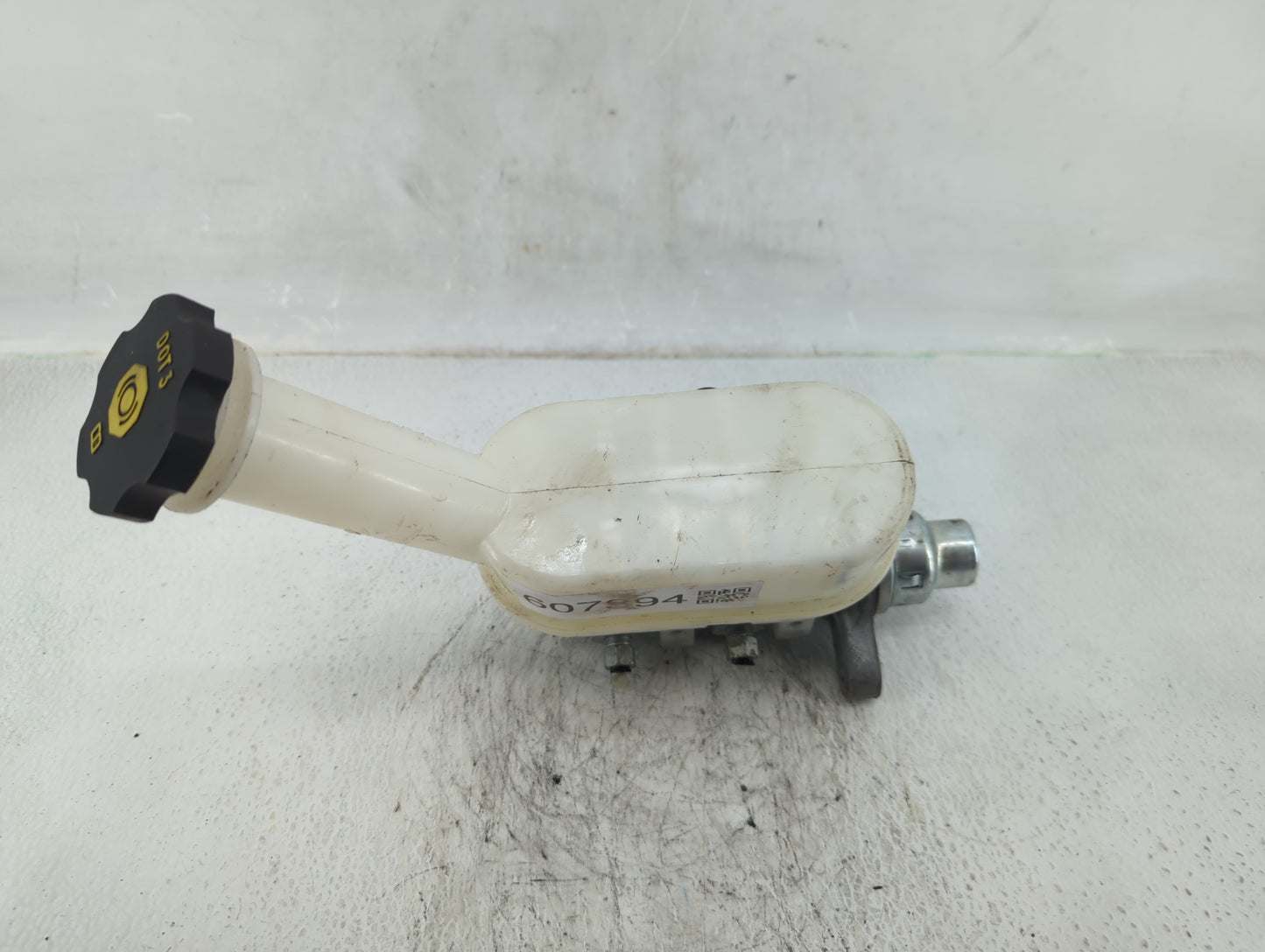 Chevrolet Traverse Brake Master Cylinder - Oemusedautoparts1.com