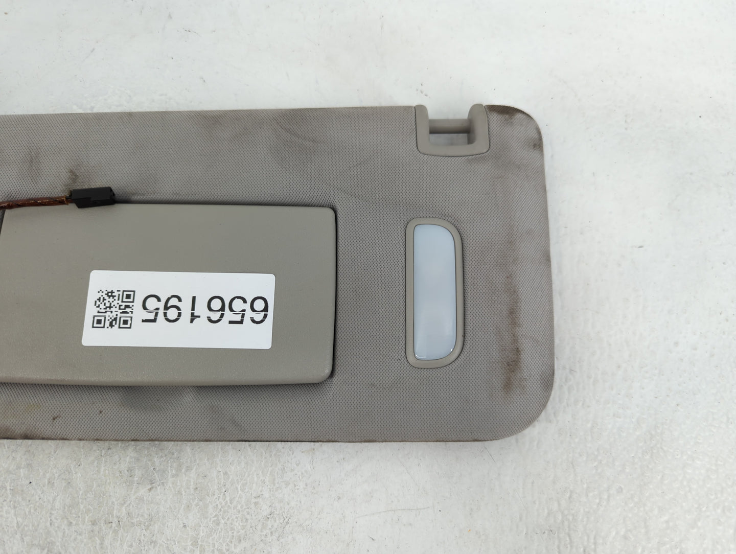 2016 Chevrolet Traverse Sun Visor Shade Replacement Driver Left Mirror Fits OEM Used Auto Parts - Oemusedautoparts1.com