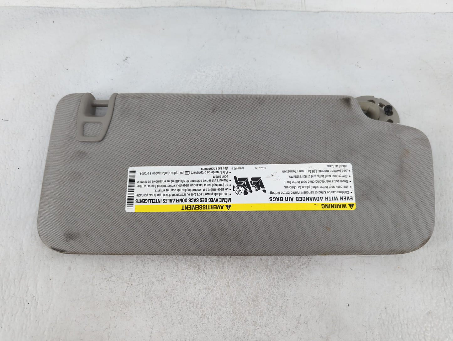 2016 Chevrolet Traverse Sun Visor Shade Replacement Driver Left Mirror Fits OEM Used Auto Parts - Oemusedautoparts1.com