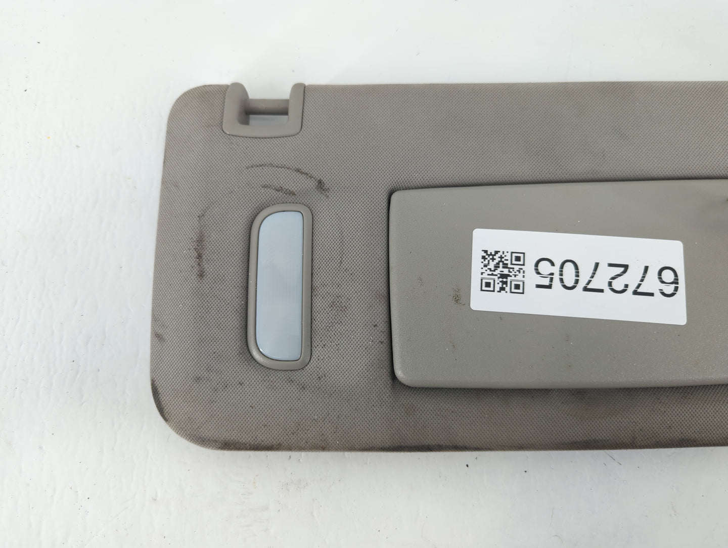 2016 Chevrolet Traverse Sun Visor Shade Replacement Passenger Right Mirror Fits OEM Used Auto Parts - Oemusedautoparts1.com