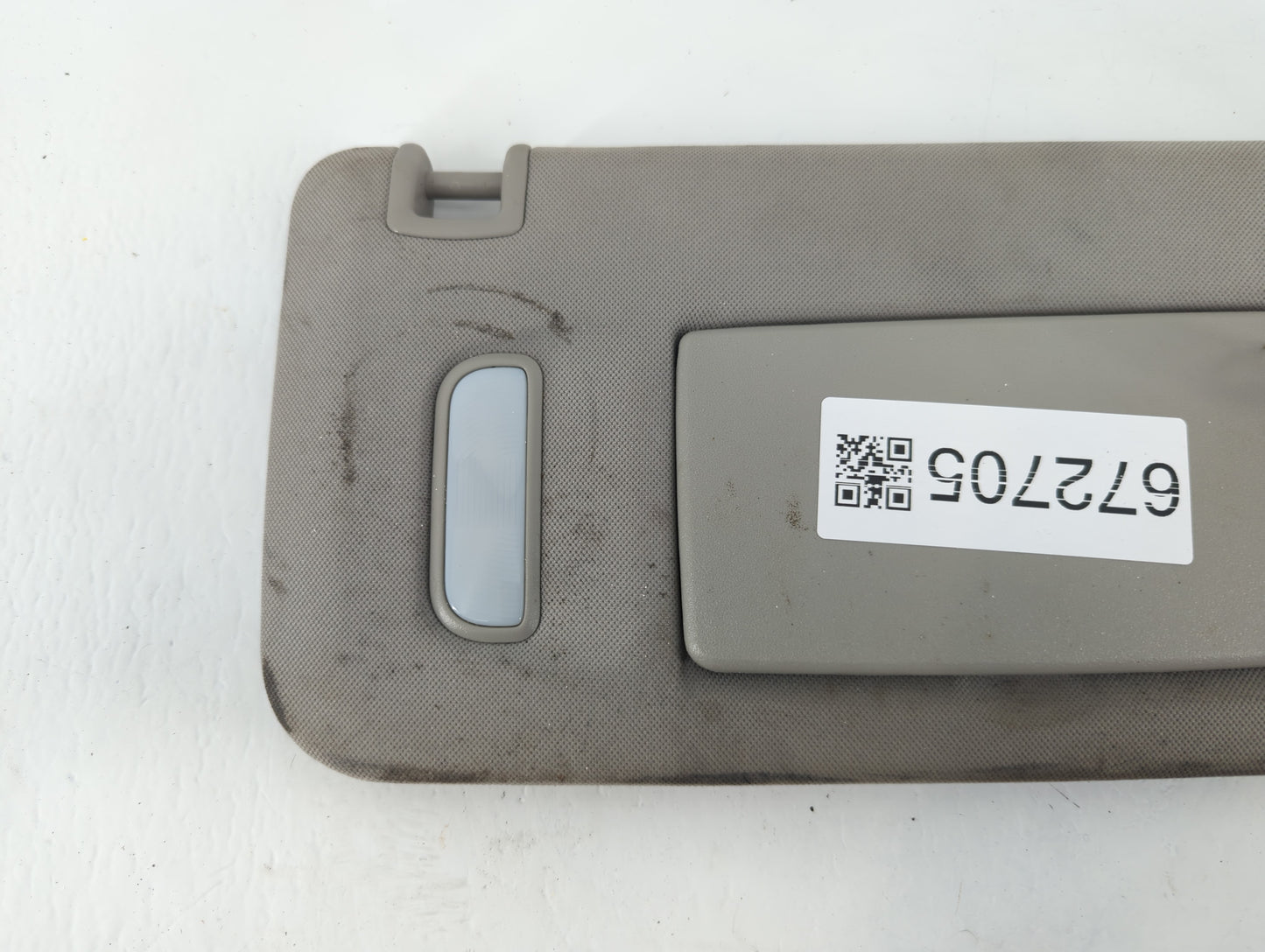 2016 Chevrolet Traverse Sun Visor Shade Replacement Passenger Right Mirror Fits OEM Used Auto Parts - Oemusedautoparts1.com