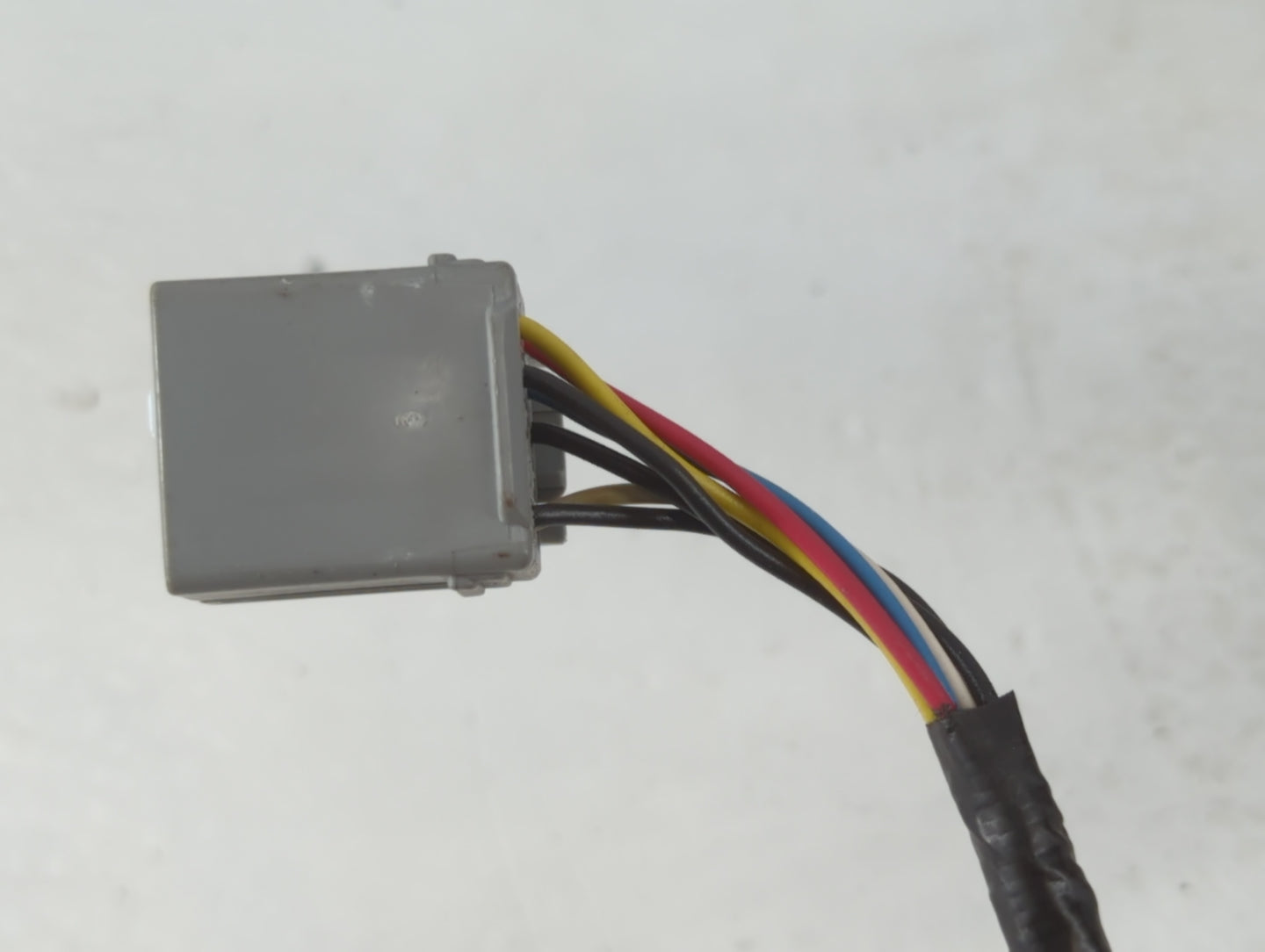 2015-2017 Chevrolet Traverse Driver Side View Mirror - Left Door Mirror OEM Used - Oemusedautoparts1.com