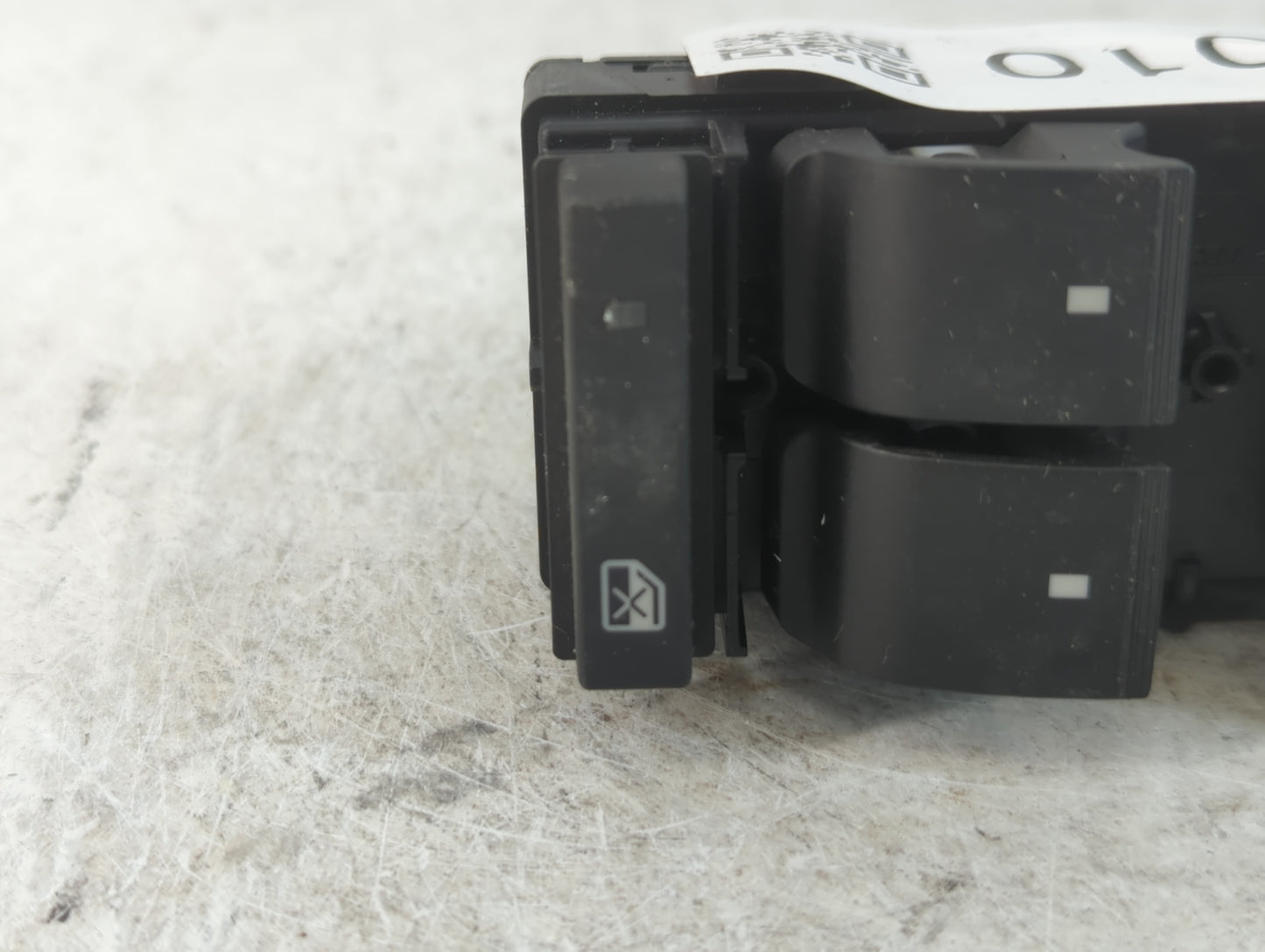2016 Chevrolet Traverse Master Power Window Switch Replacement Driver Side Left P/N:20945129 Fits OEM Used Auto Parts - Oemu