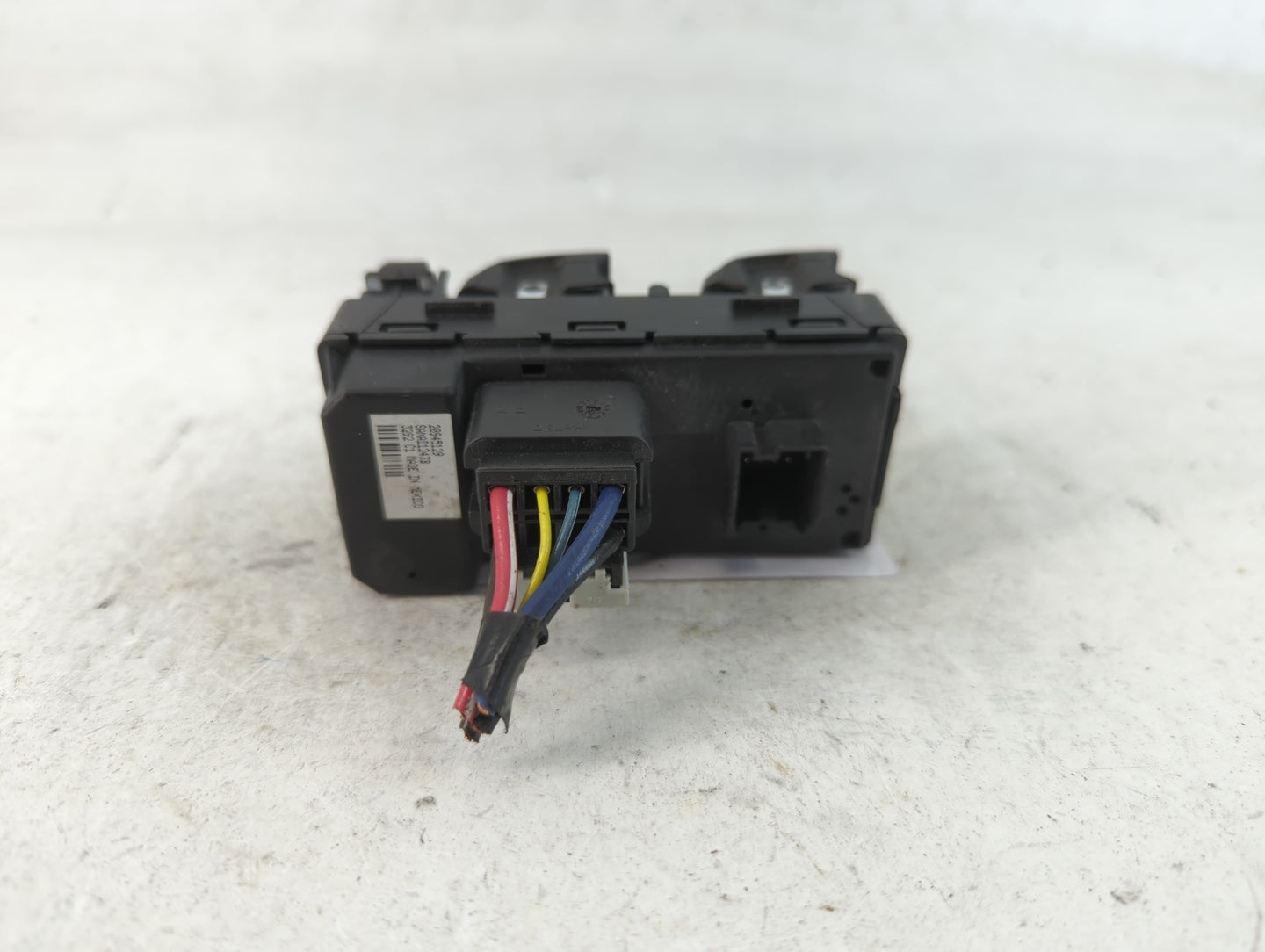 2016 Chevrolet Traverse Master Power Window Switch Replacement Driver Side Left P/N:20945129 Fits OEM Used Auto Parts - Oemu