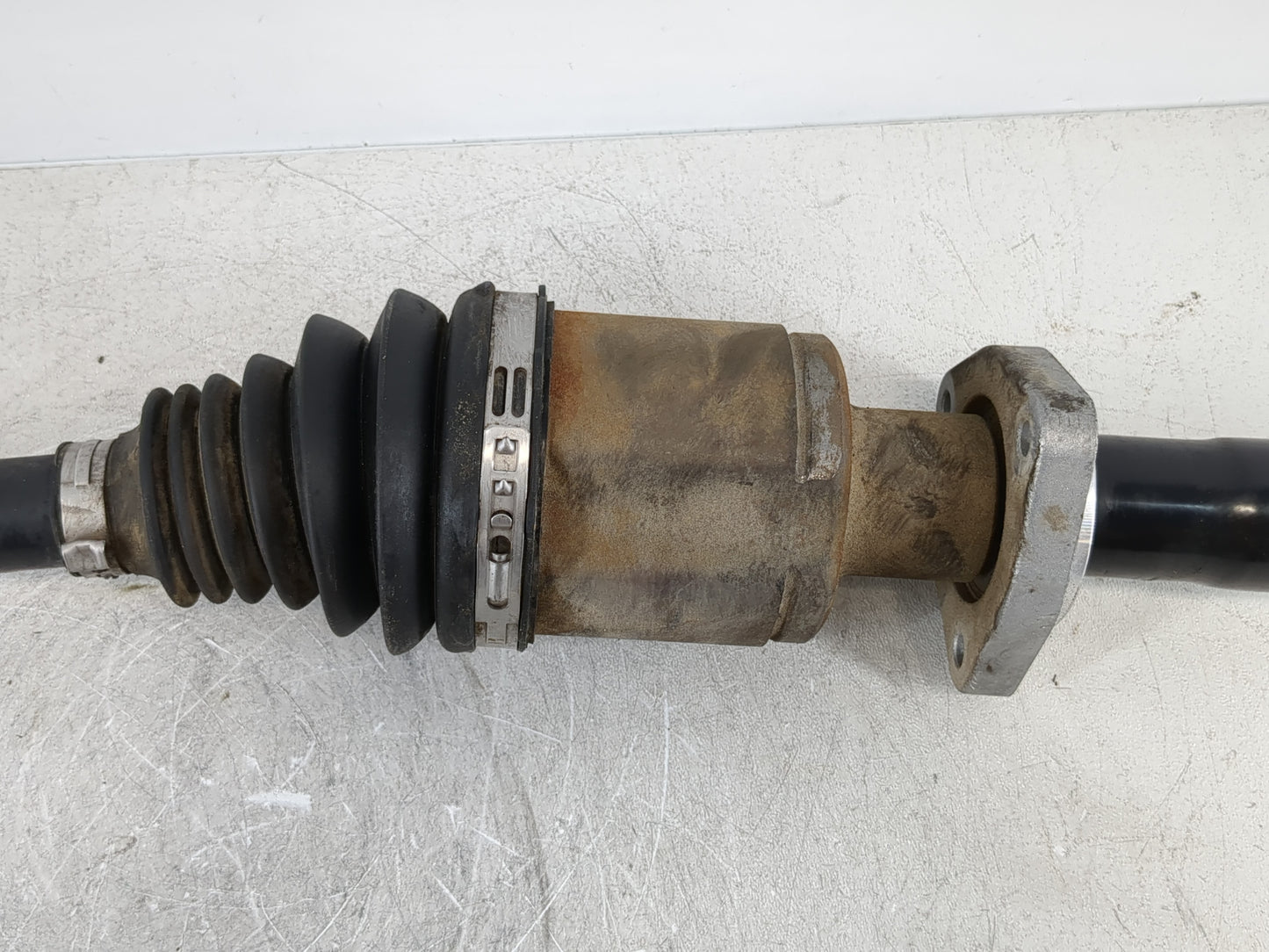 2013-2016 Chevrolet Trax Axle Shaft Front Passenger Cv C/v - Oemusedautoparts1.com