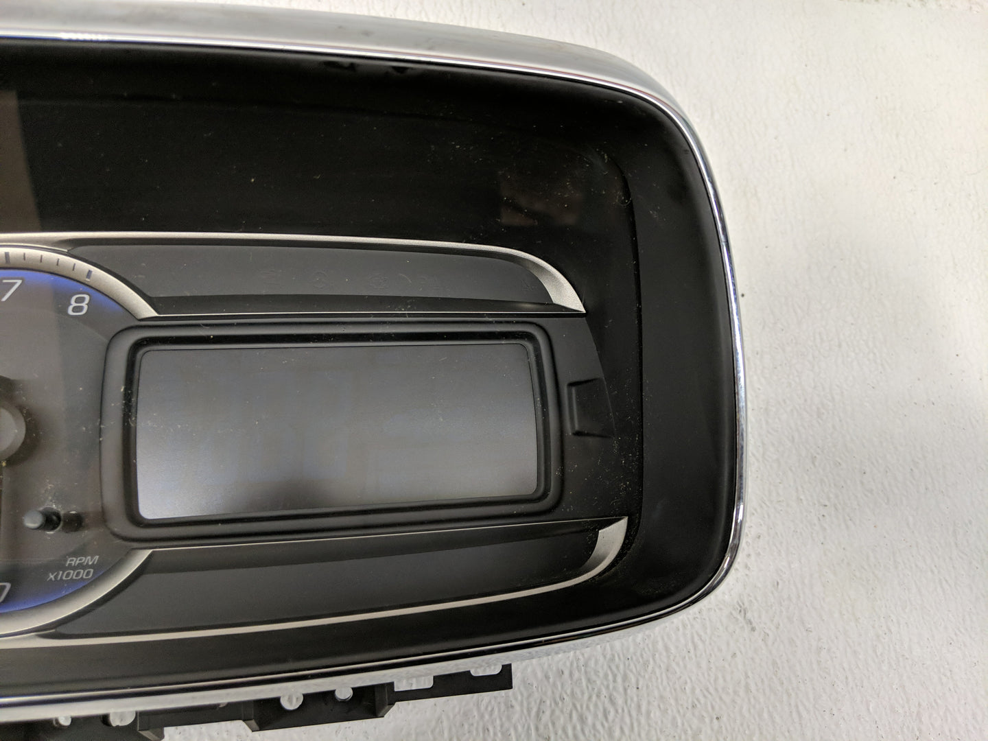 2015-2016 Chevrolet Trax Instrument Cluster Speedometer Gauges P/N:94532507 Fits Fits 2015 2016 OEM Used Auto Parts - Oemuse