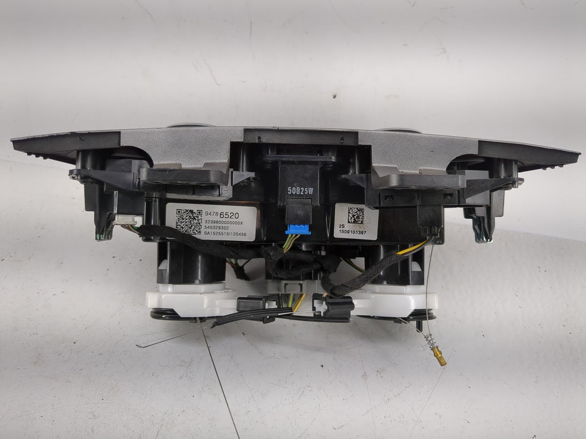 2016 Chevrolet Trax Climate Control Module Temperature AC/Heater Replacement P/N:94786520 Fits OEM Used Auto Parts - Oemused