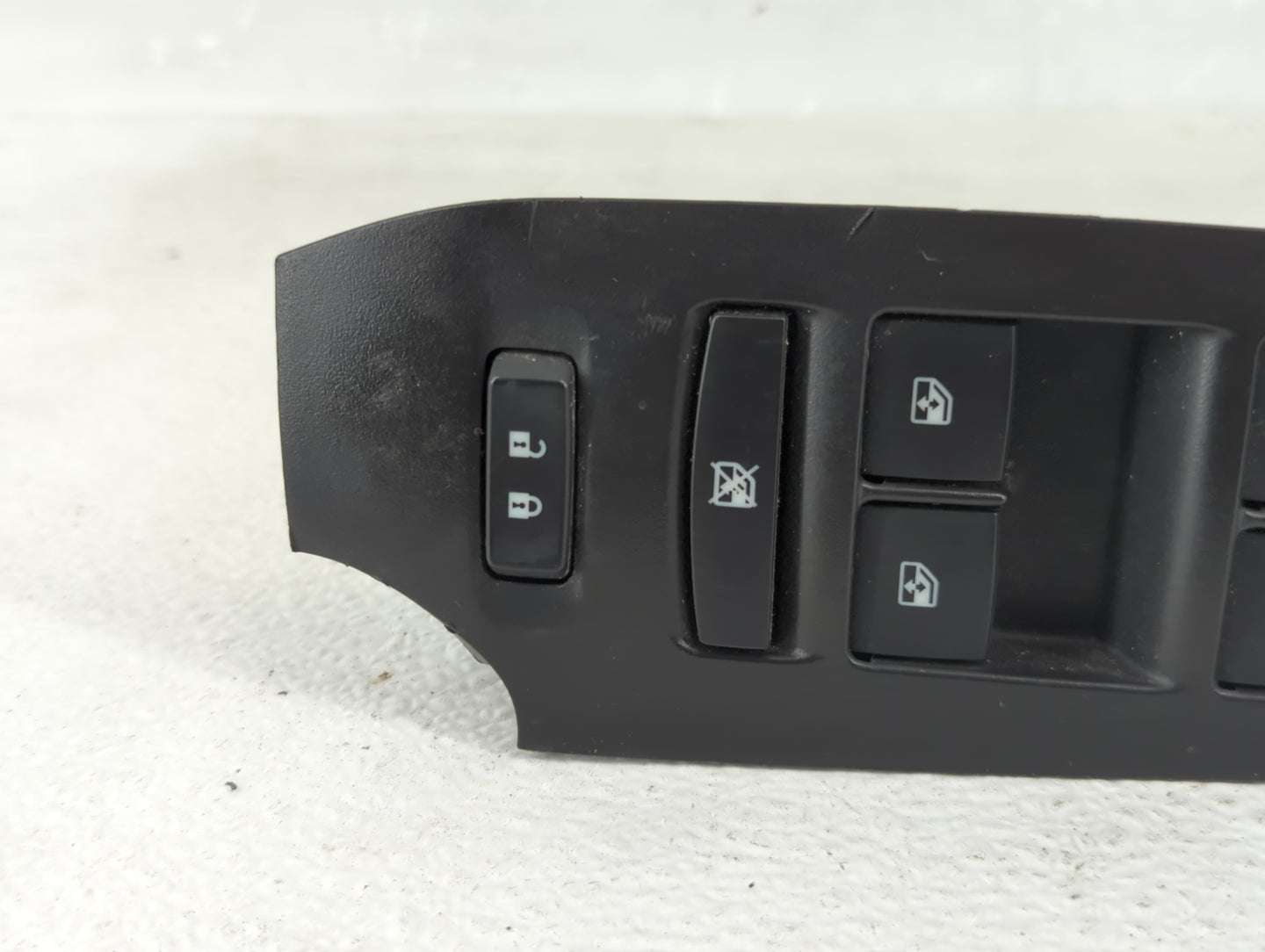 2016 Chevrolet Trax Master Power Window Switch Replacement Driver Side Left P/N:25872074 Fits OEM Used Auto Parts - Oemuseda