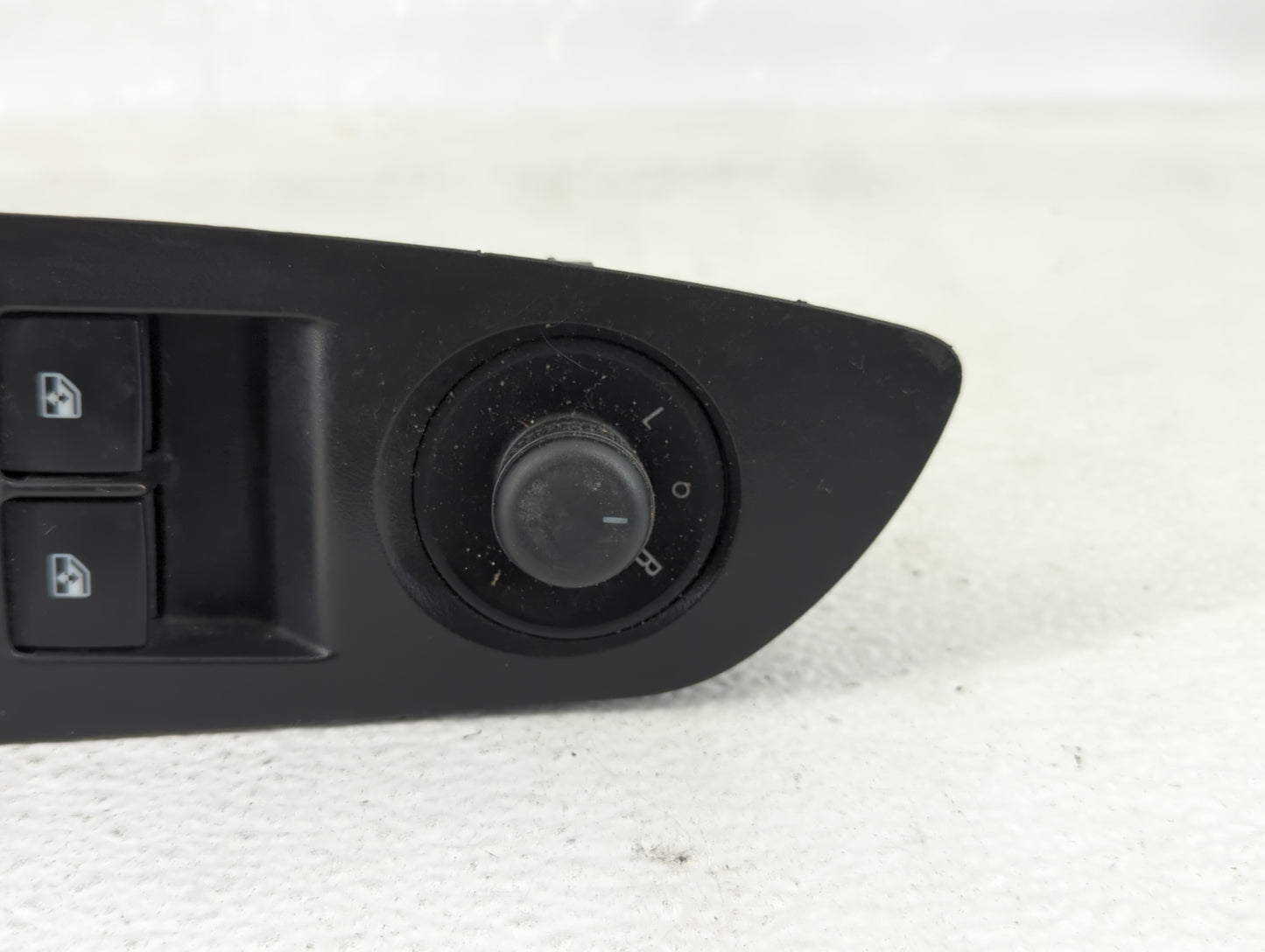 2016 Chevrolet Trax Master Power Window Switch Replacement Driver Side Left P/N:25872074 Fits OEM Used Auto Parts - Oemuseda