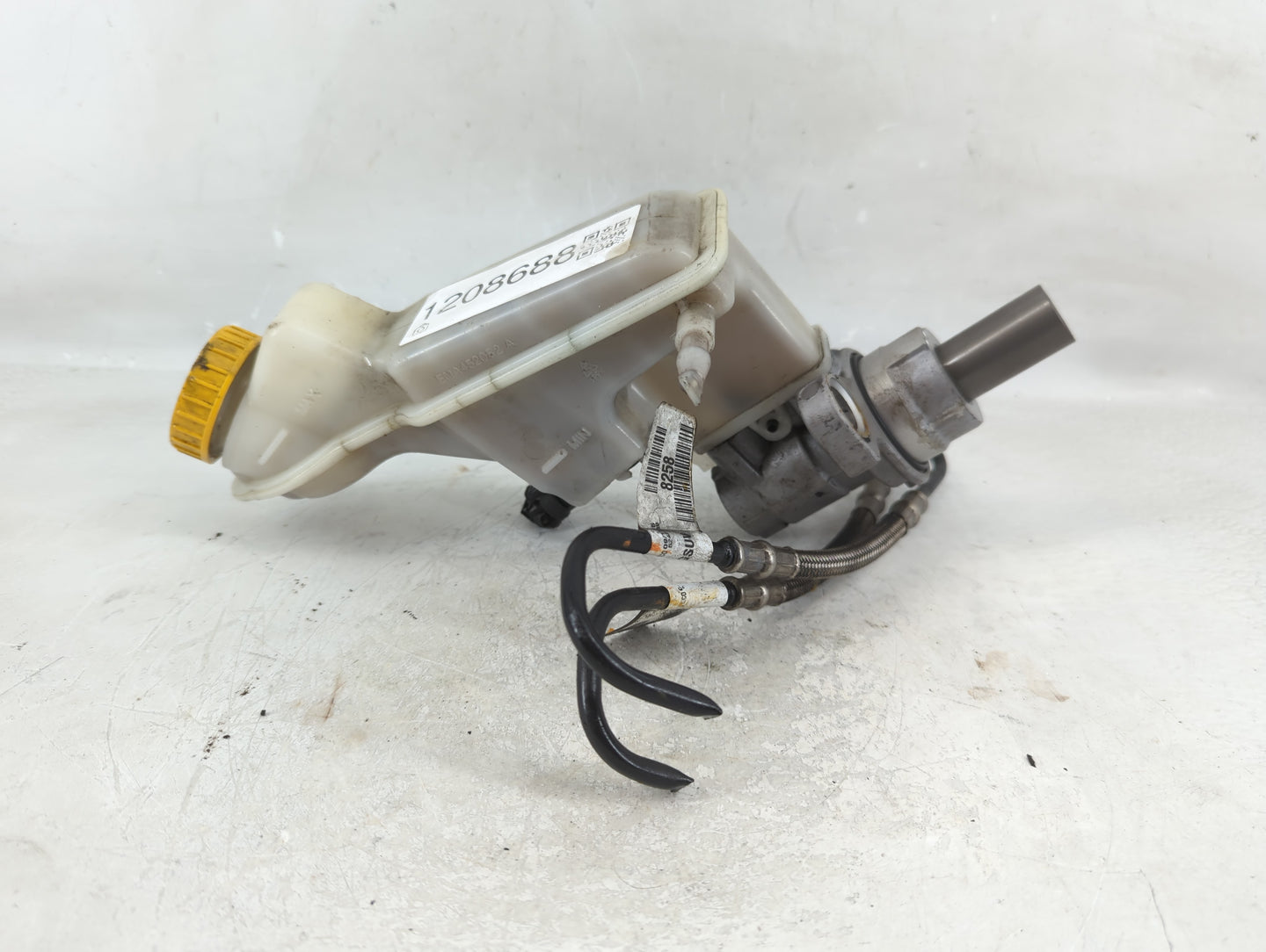 2013-2021 Chevrolet Trax Brake Master Cylinder - Oemusedautoparts1.com