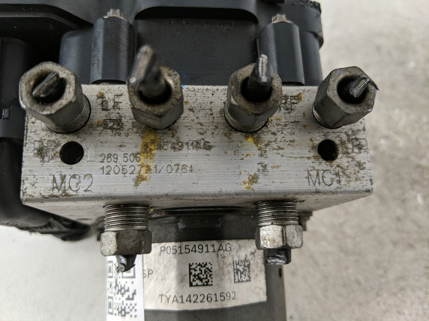 2016 Chevrolet Trax ABS Pump Control Module Replacement P/N:P05154911AG Fits OEM Used Auto Parts - Oemusedautoparts1.com