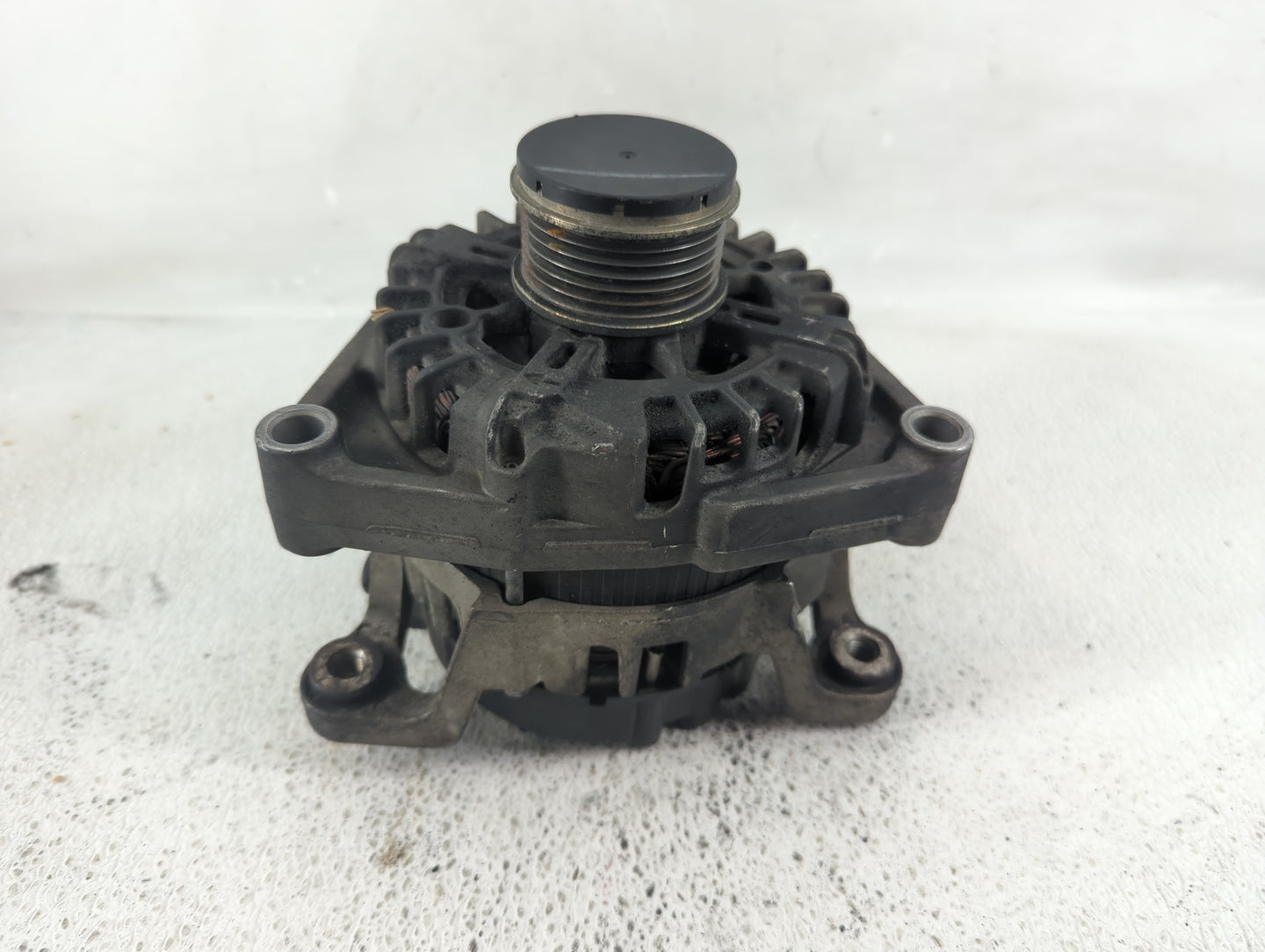 2013-2021 Chevrolet Trax Alternator Replacement Generator Charging Assembly Engine OEM P/N:13588289 Fits OEM Used Auto Parts