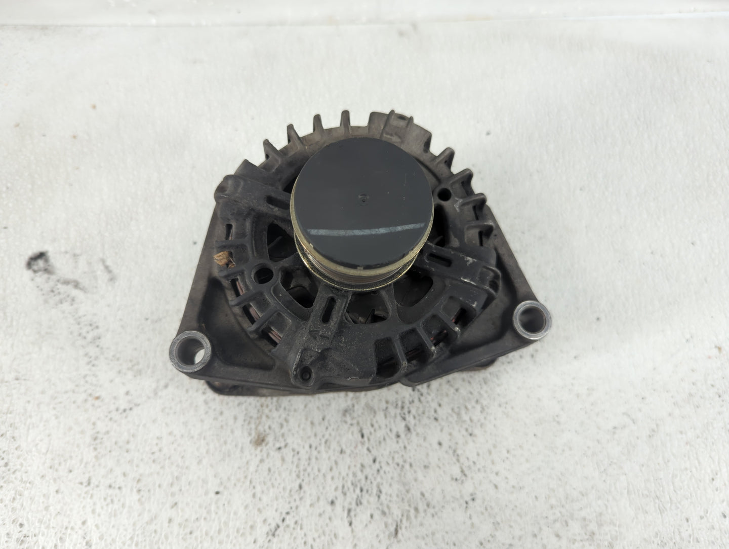 2013-2021 Chevrolet Trax Alternator Replacement Generator Charging Assembly Engine OEM P/N:13588289 Fits OEM Used Auto Parts