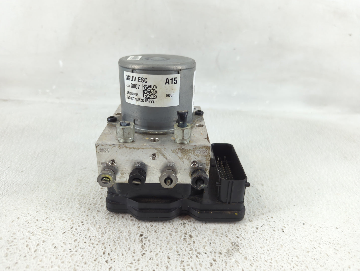 2016 Chevrolet Trax ABS Pump Control Module Replacement P/N:923007NLBZD1B299 688250455, 42403007 Fits OEM Used Auto Parts - 