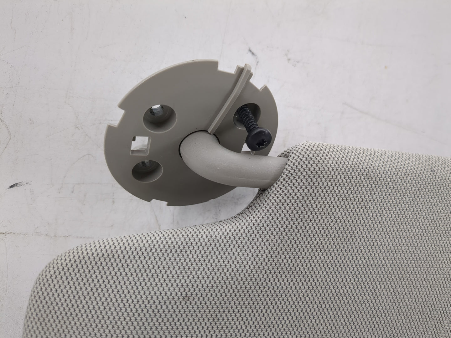 2015-2016 Chevrolet Trax Sun Visor Shade Replacement Driver Left Mirror Fits Fits 2015 2016 OEM Used Auto Parts - Oemusedaut