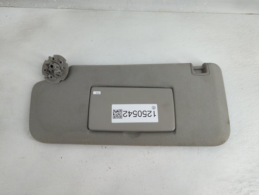 2015-2016 Chevrolet Trax Sun Visor Shade Replacement Passenger Right Mirror Fits Fits 2015 2016 OEM Used Auto Parts
