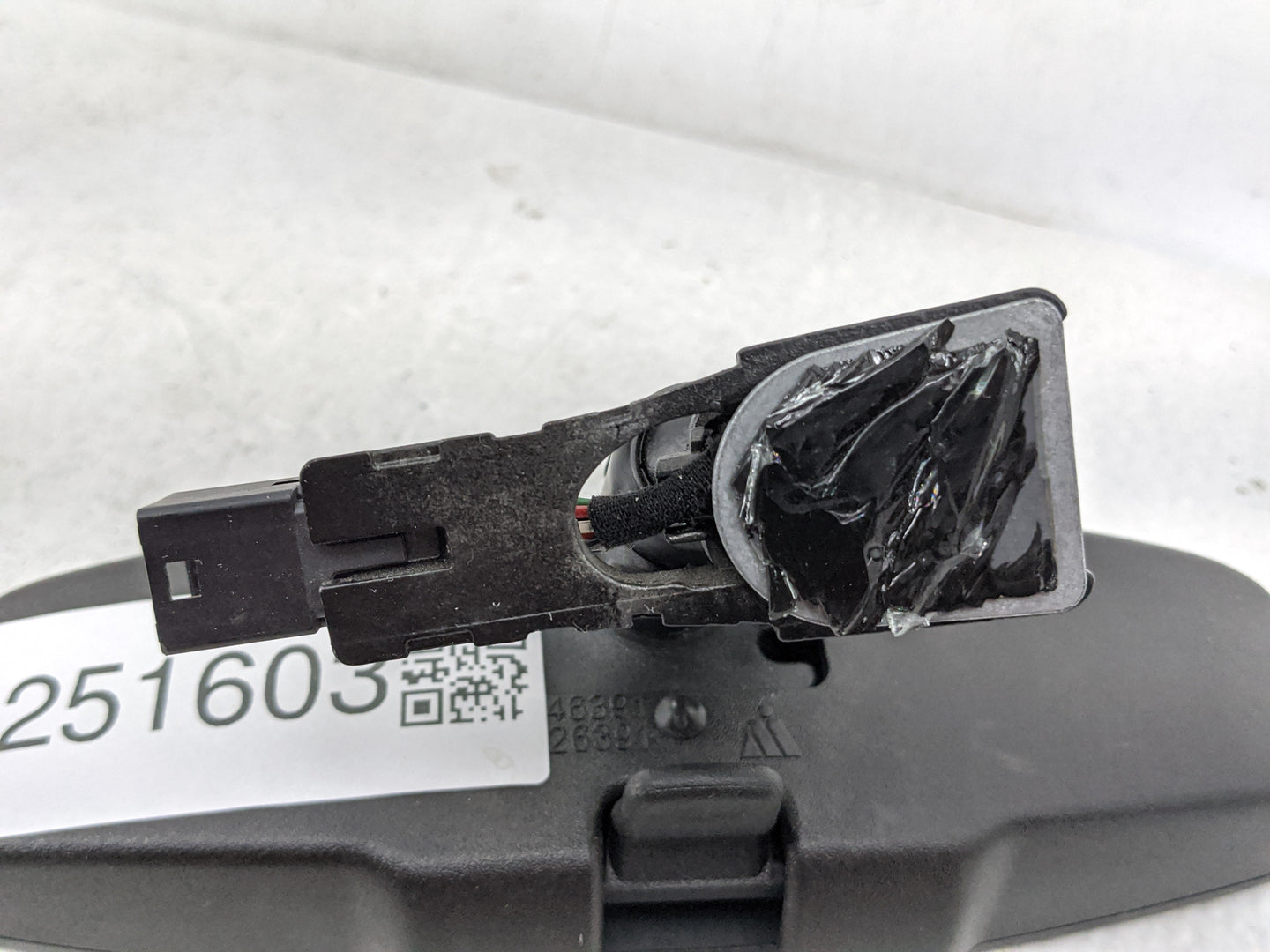 2013-2021 Chevrolet Trax Interior Rear View Mirror Replacement OEM P/N:E11026391 E11045391 Fits OEM Used Auto Parts - Oemuse