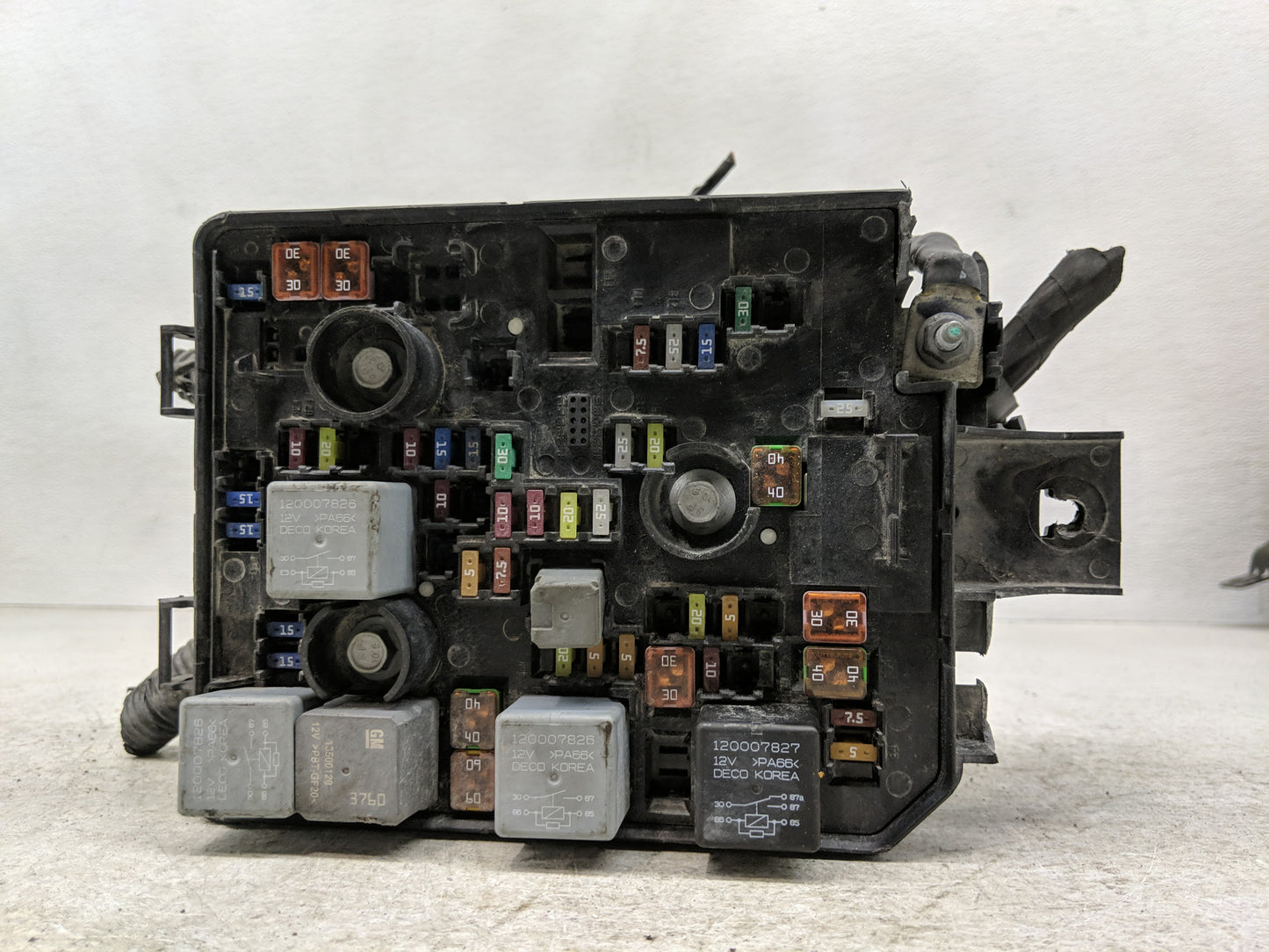 2016 Chevrolet Trax Fusebox Fuse Box Panel Relay Module P/N:95941608 Fits OEM Used Auto Parts - Oemusedautoparts1.com