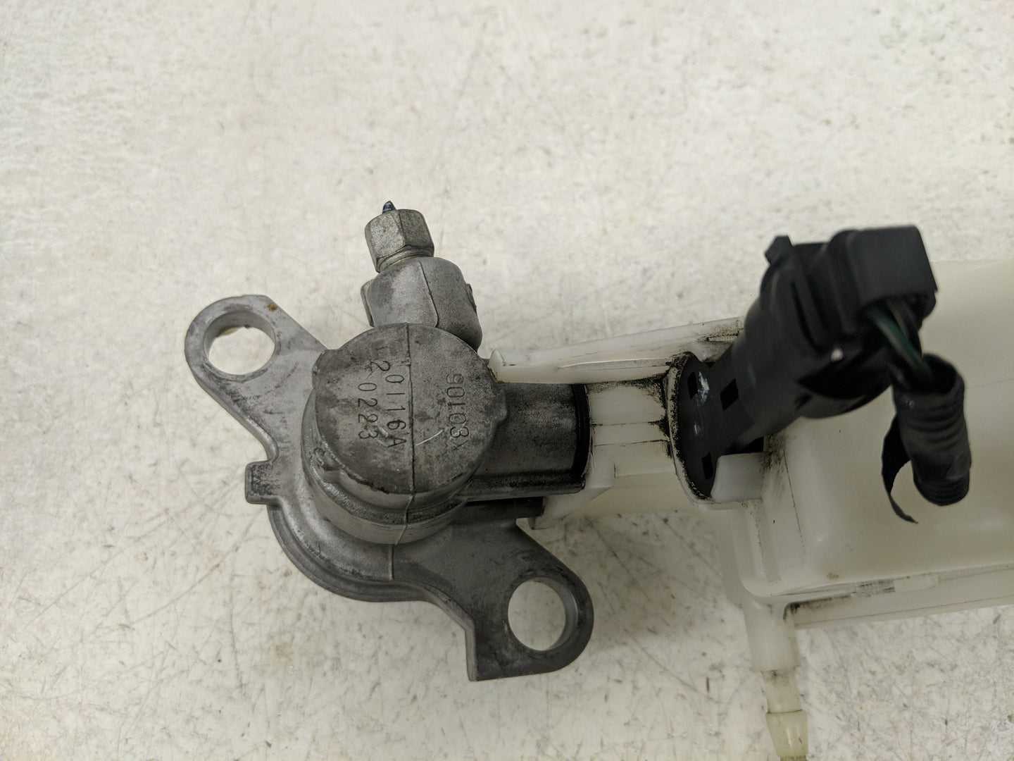 2013-2021 Chevrolet Trax Brake Master Cylinder - Oemusedautoparts1.com