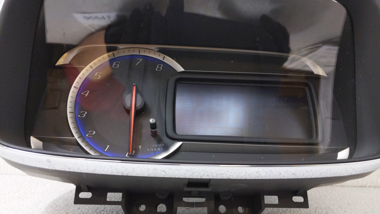 2015-2016 Chevrolet Trax Instrument Cluster Speedometer Gauges P/N:94532507 94532507 Miles: Fits Fits 2015 2016 OEM Used Aut