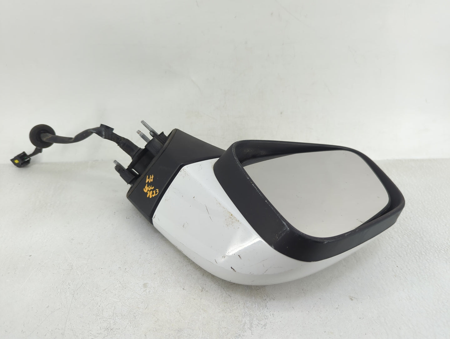 2015-2016 Chevrolet Trax Driver Side View Mirror - Left Door Mirror OEM Used - Oemusedautoparts1.com