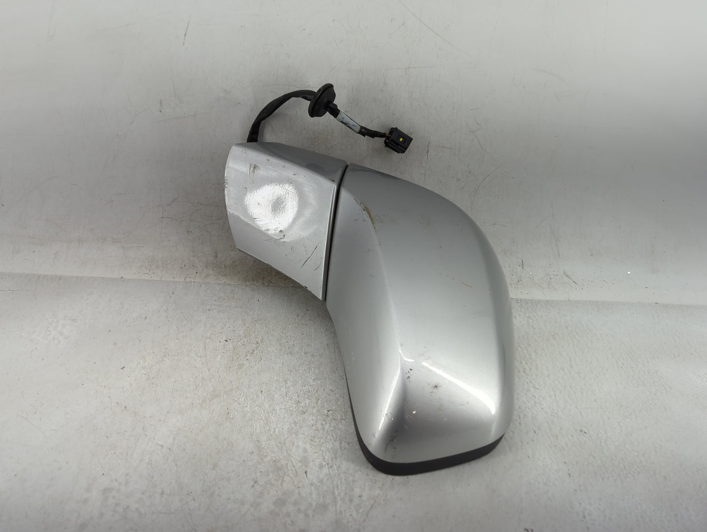 2015-2016 Chevrolet Trax Driver Side View Mirror - Left Door Mirror OEM Used - Oemusedautoparts1.com