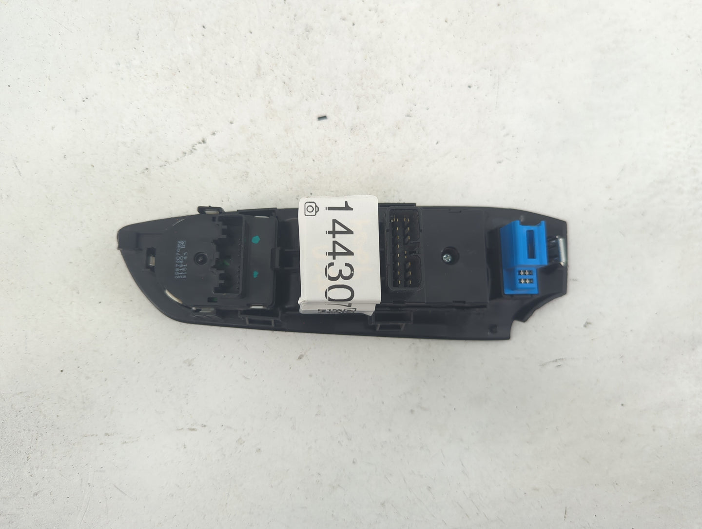 2016 Chevrolet Trax Master Power Window Switch Replacement Driver Side Left P/N:25872074 211640 Fits OEM Used Auto Parts - O