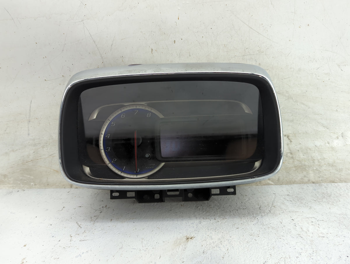 2015-2016 Chevrolet Trax Instrument Cluster Speedometer Gauges P/N:94532507 688437714 Miles: Fits Fits 2015 2016 OEM Used Au