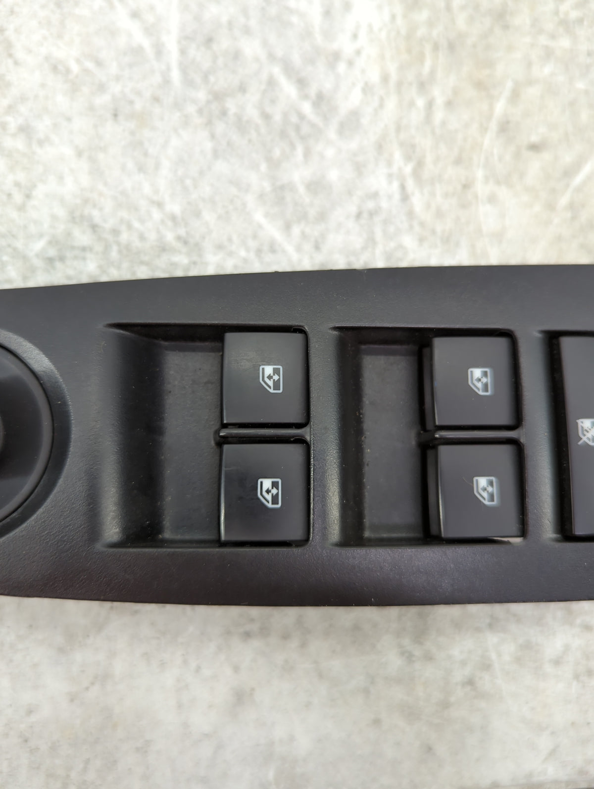2016 Chevrolet Trax Master Power Window Switch Replacement Driver Side Left P/N:22957207 045640443 Fits OEM Used Auto Parts 