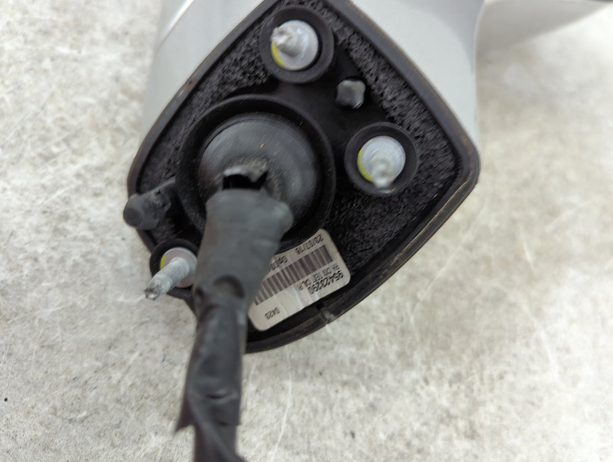 2015-2016 Chevrolet Trax Passenger Side View Mirror - Right Door Mirror OEM Used - Oemusedautoparts1.com