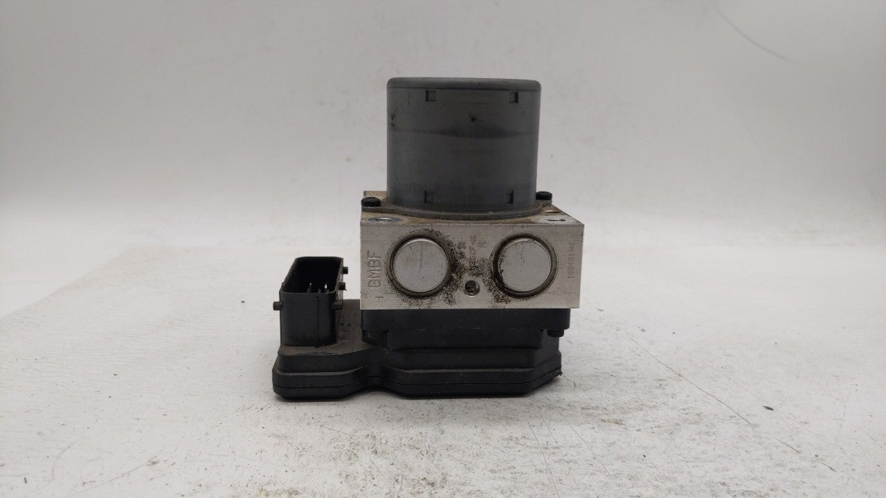 2016 Chevrolet Trax ABS Pump Control Module Replacement P/N:42403007 42563014 Fits OEM Used Auto Parts - Oemusedautoparts1.c
