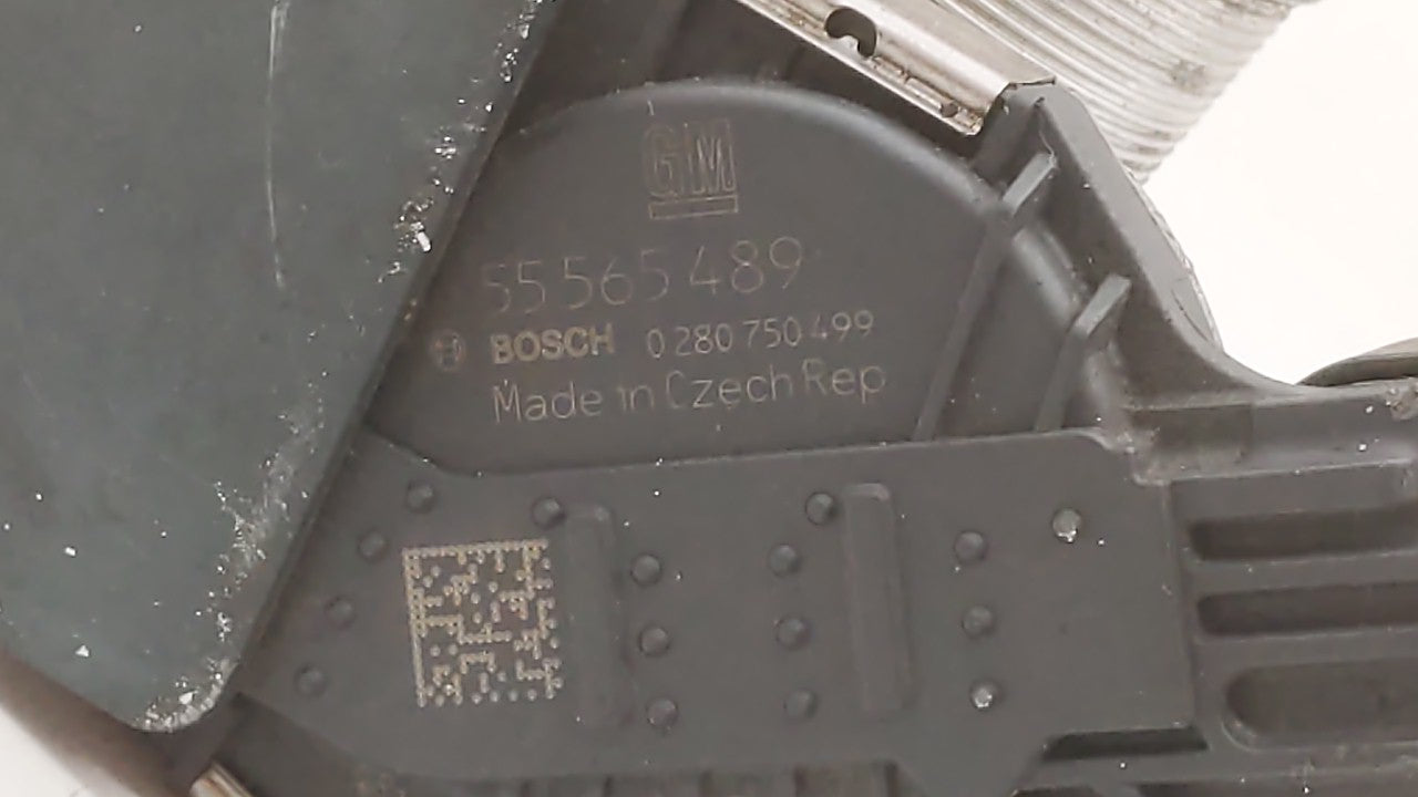 2013-2018 Chevrolet Trax Throttle Body P/N:55565489 12644239AA, 55581662 Fits Fits 2011 2012 2013 2014 2015 2016 2017 2018 2