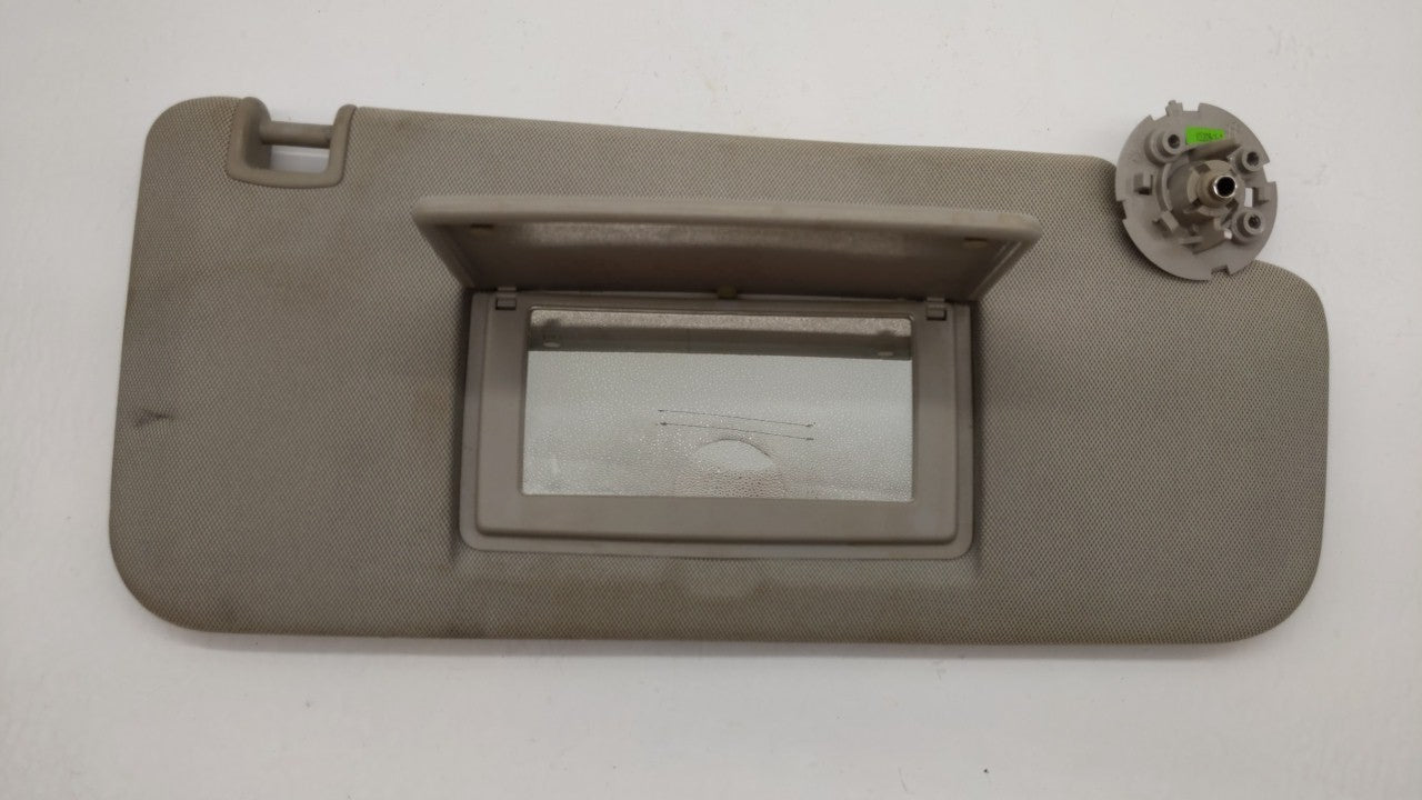 2015-2016 Chevrolet Trax Sun Visor Shade Replacement Passenger Right Mirror Fits Fits 2015 2016 OEM Used Auto Parts - Oemuse