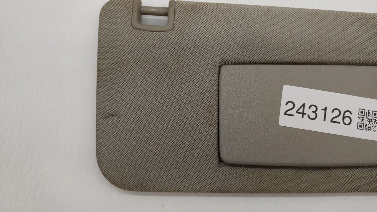2015-2016 Chevrolet Trax Sun Visor Shade Replacement Passenger Right Mirror Fits Fits 2015 2016 OEM Used Auto Parts - Oemuse