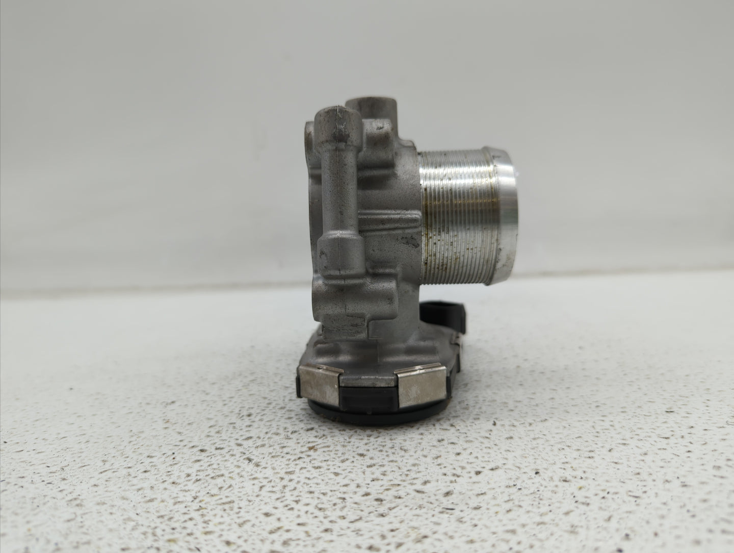 2013-2018 Chevrolet Trax Throttle Body P/N:55581662 12644239AA, 55565489 Fits Fits 2011 2012 2013 2014 2015 2016 2017 2018 2
