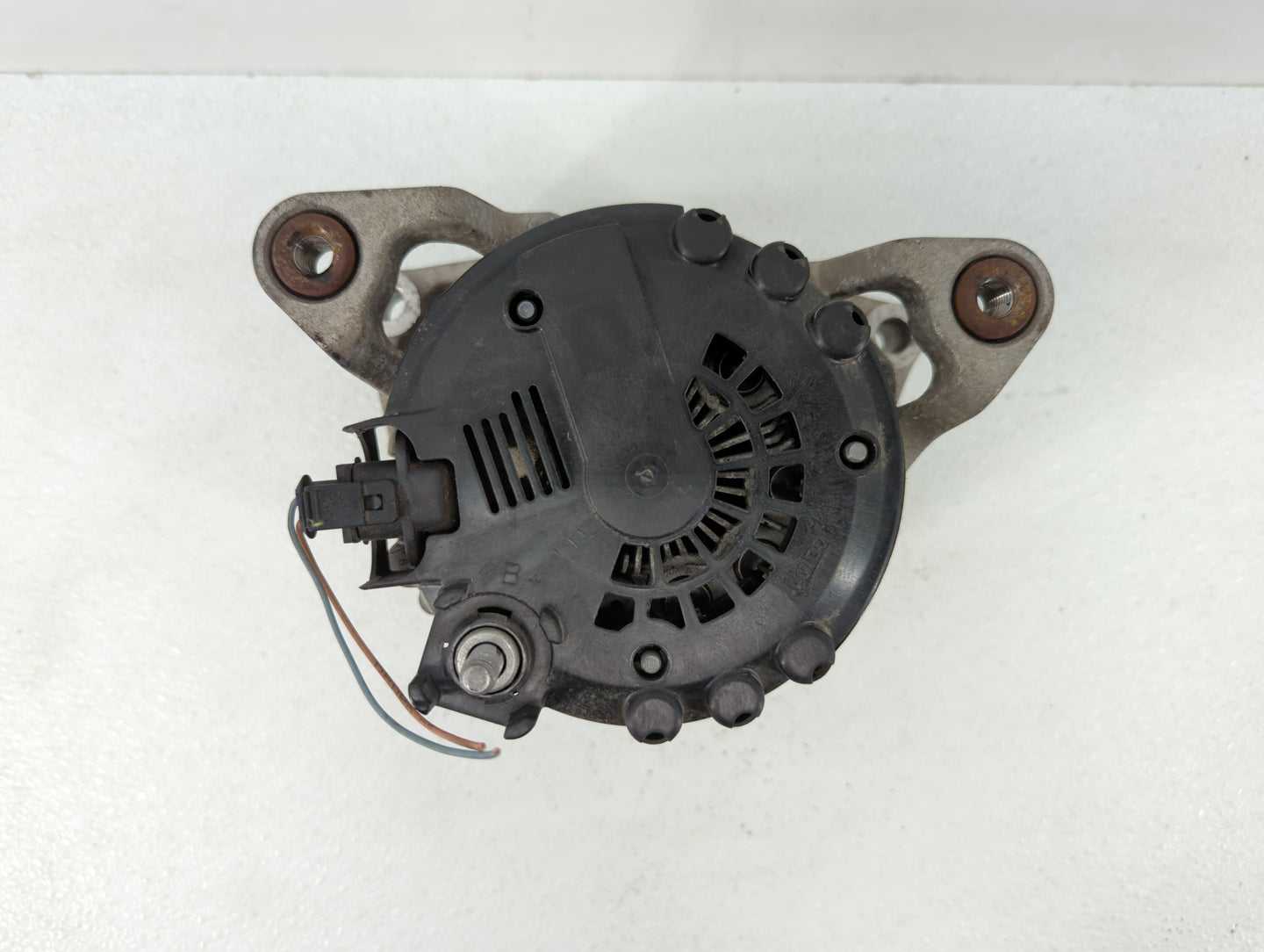 2013-2018 Chevrolet Trax Alternator Replacement Generator Charging Assembly Engine OEM P/N:13597226 13577154 Fits OEM Used A