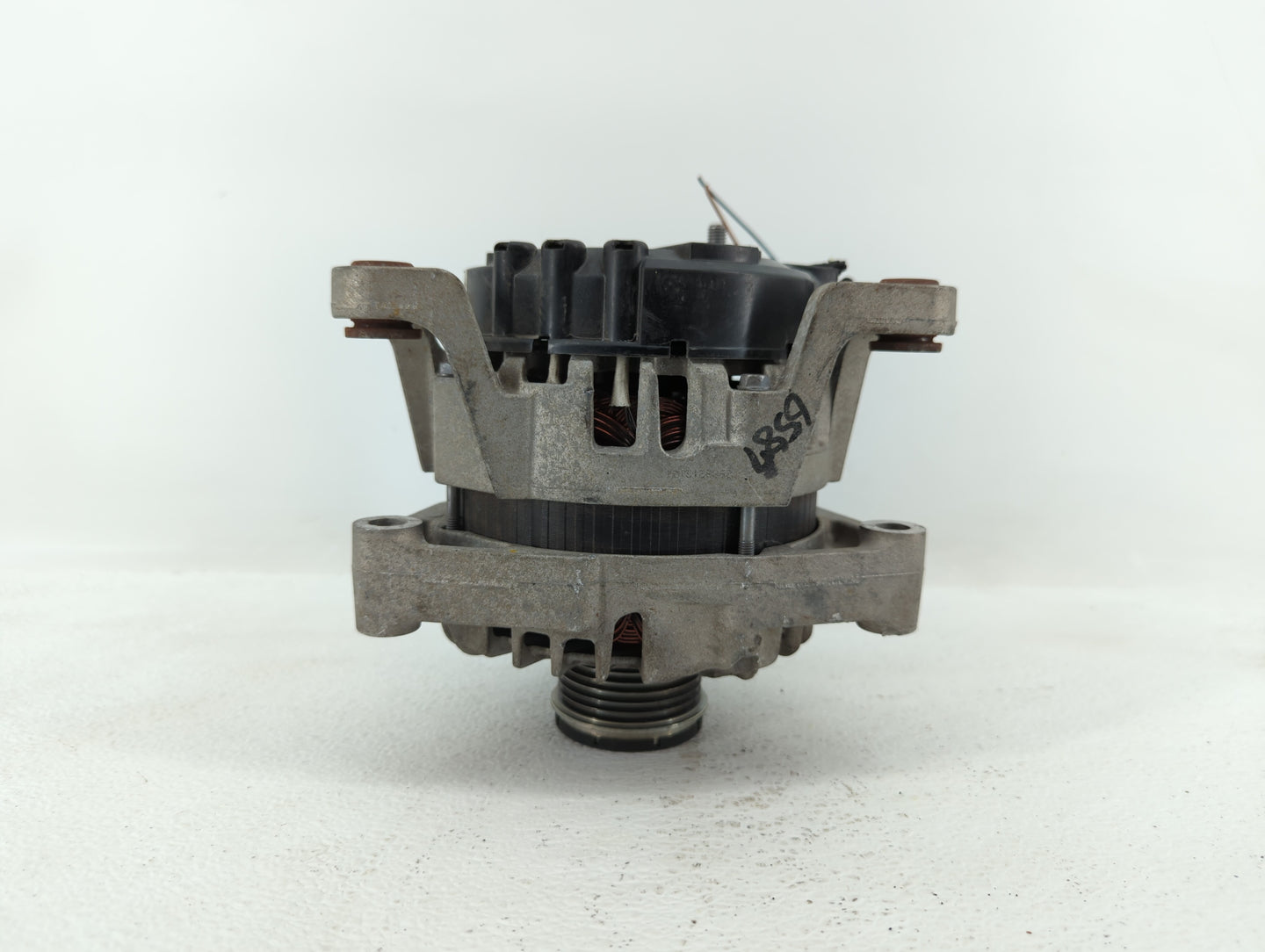 2013-2018 Chevrolet Trax Alternator Replacement Generator Charging Assembly Engine OEM P/N:13597226 13577154 Fits OEM Used A